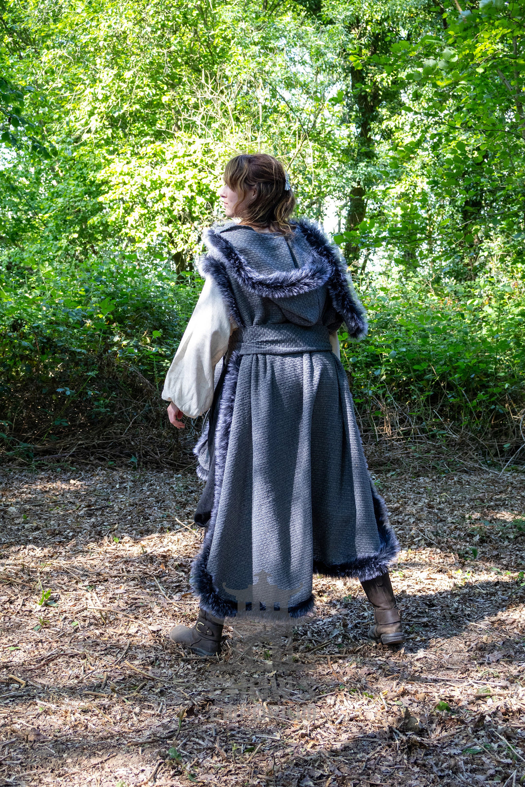 Grey Viking Fur-Trim Cape with Sash