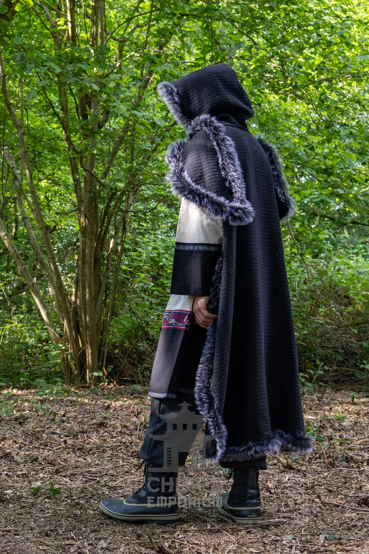 Black Viking Fur-Trim Cape with Sash
