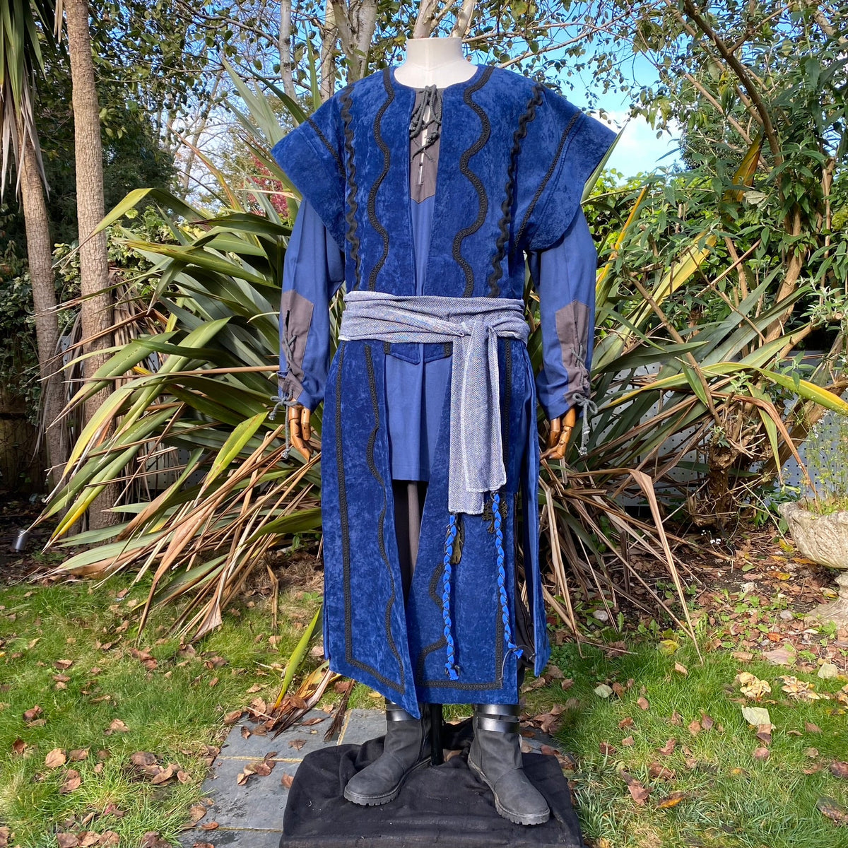 LARP Storm Sorcerer Outfit, 3 Pieces, Suede Effect Waistcoat, Two Tone Shirt, Sash, for Cosplay.