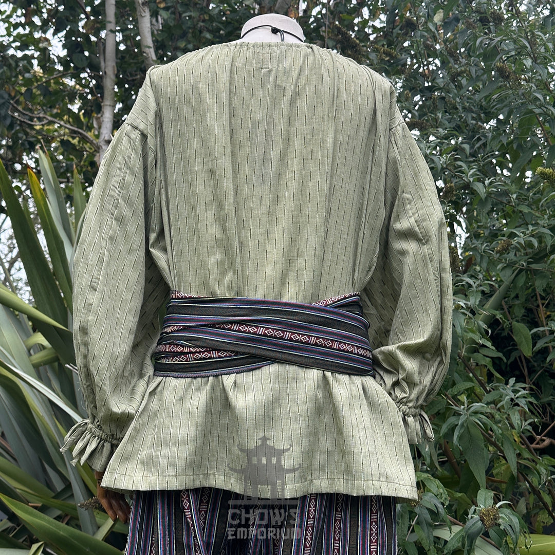 breathable green medieval shirt for cosplay and LARP.