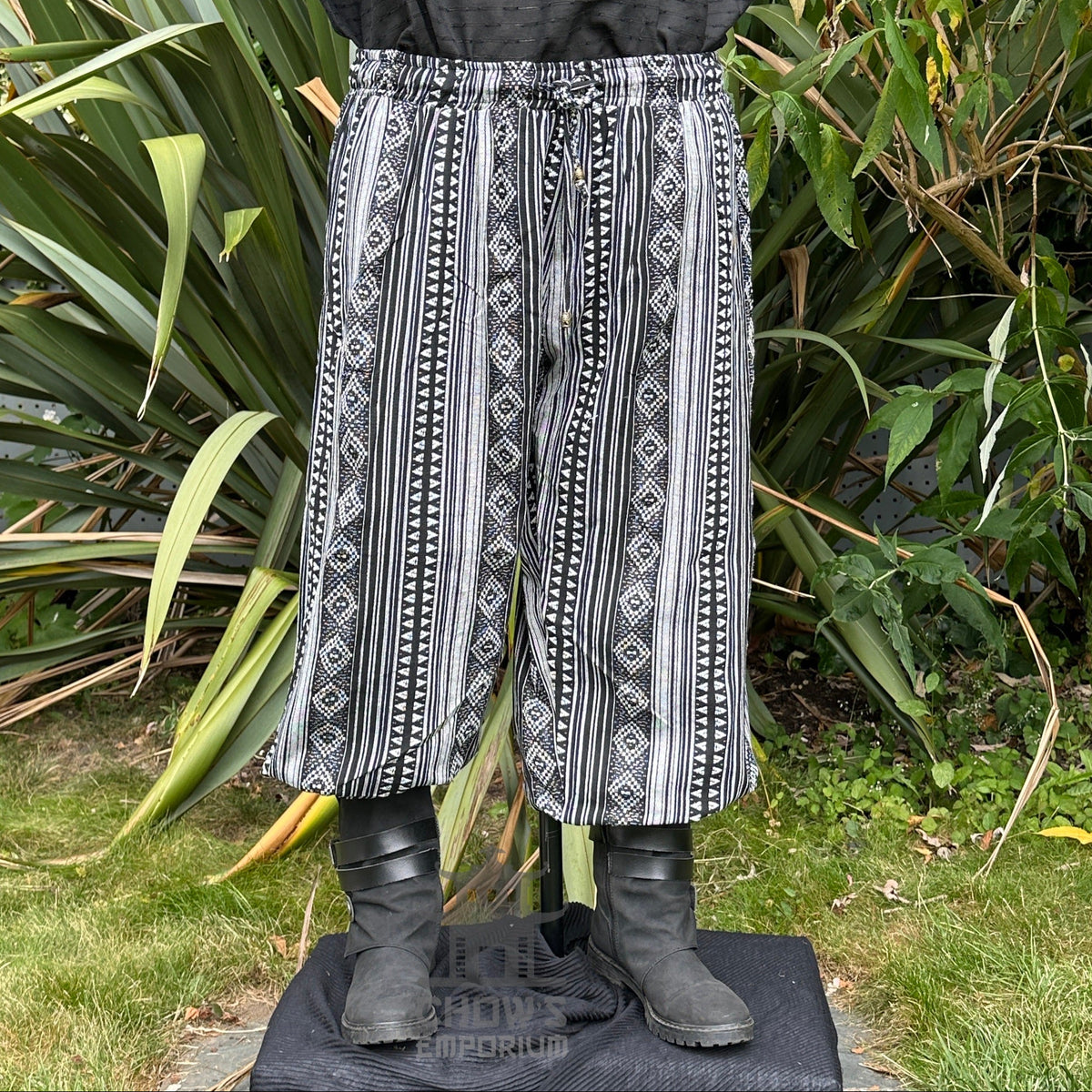 medieval hero pants LARP trousers black white patterned cotton front.