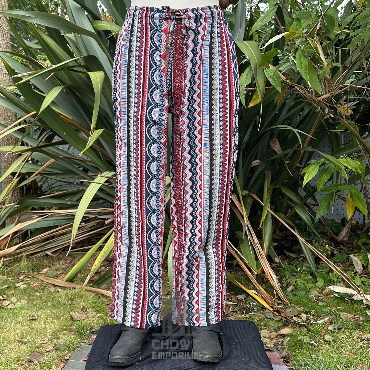 Nordic zigzag patterned cotton medieval pants, front view, for LARP.