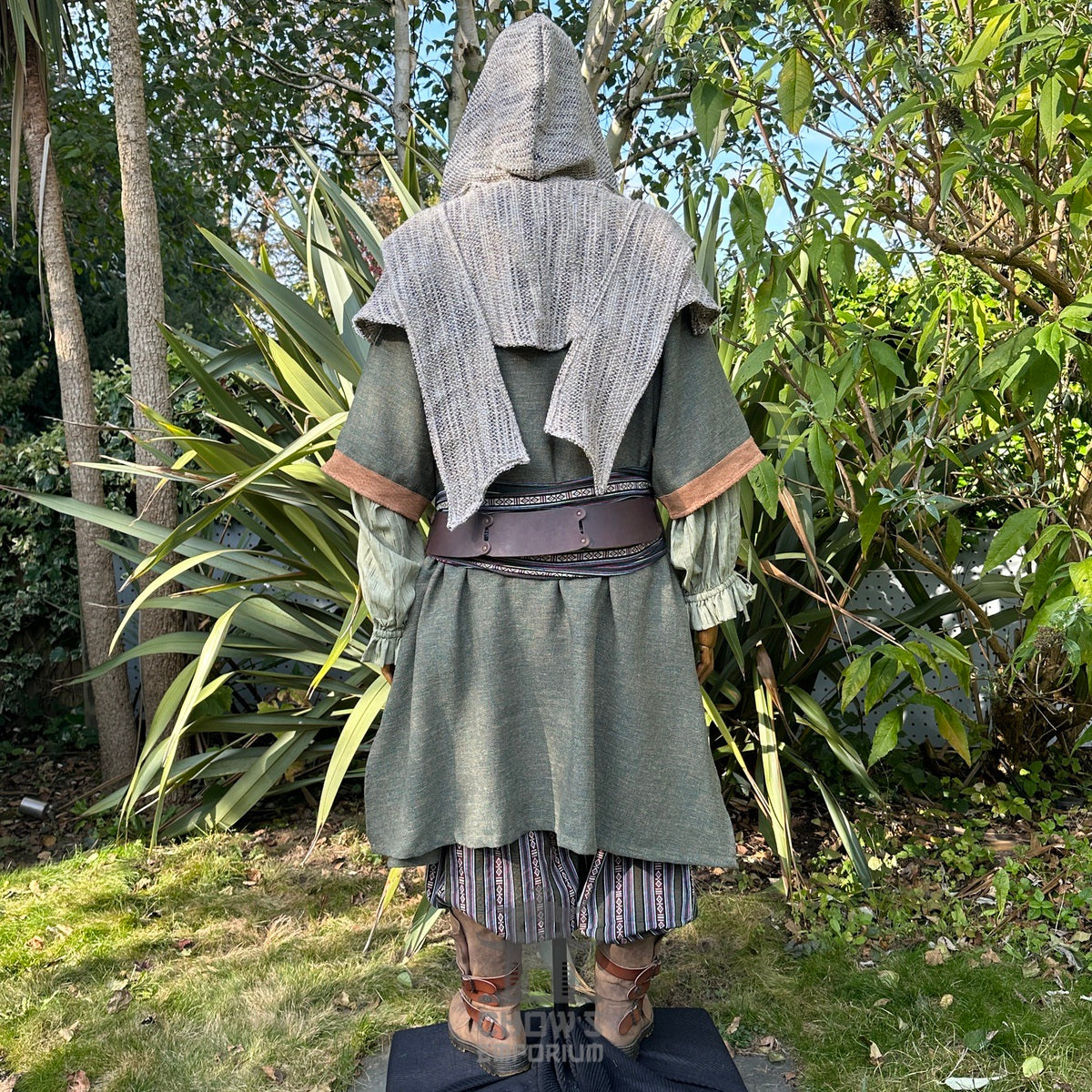 LARP medieval forest mage set with green tunic and hood, back view.
