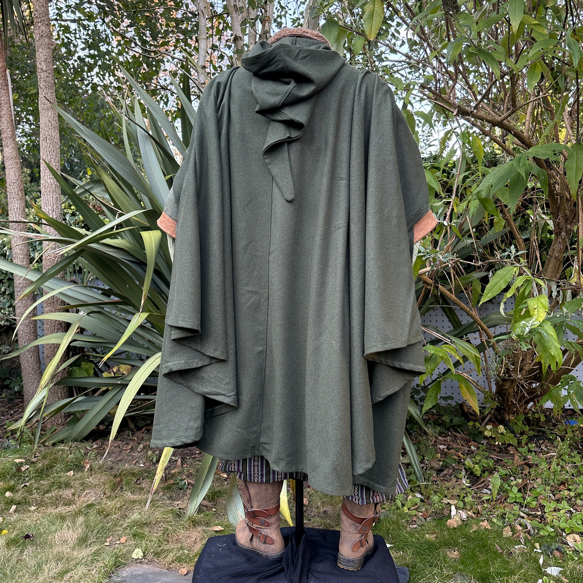 Full-length back view of green hooded medieval LARP cloak, fantasy cosplay costume for.