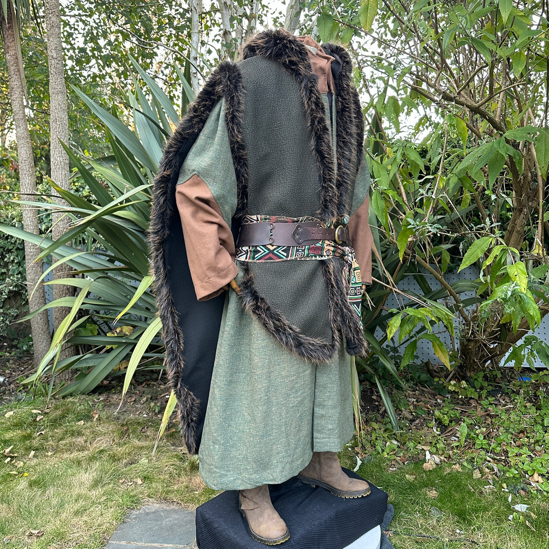 Viking fur trim cape in green and brown, side view, for LARP events.