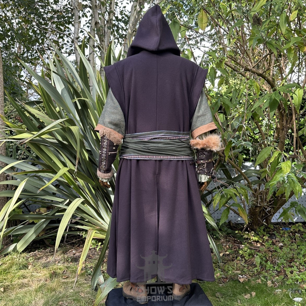 Hooded dark robe, green sleeves, fur-trimmed vambraces for LARP medieval attire.
