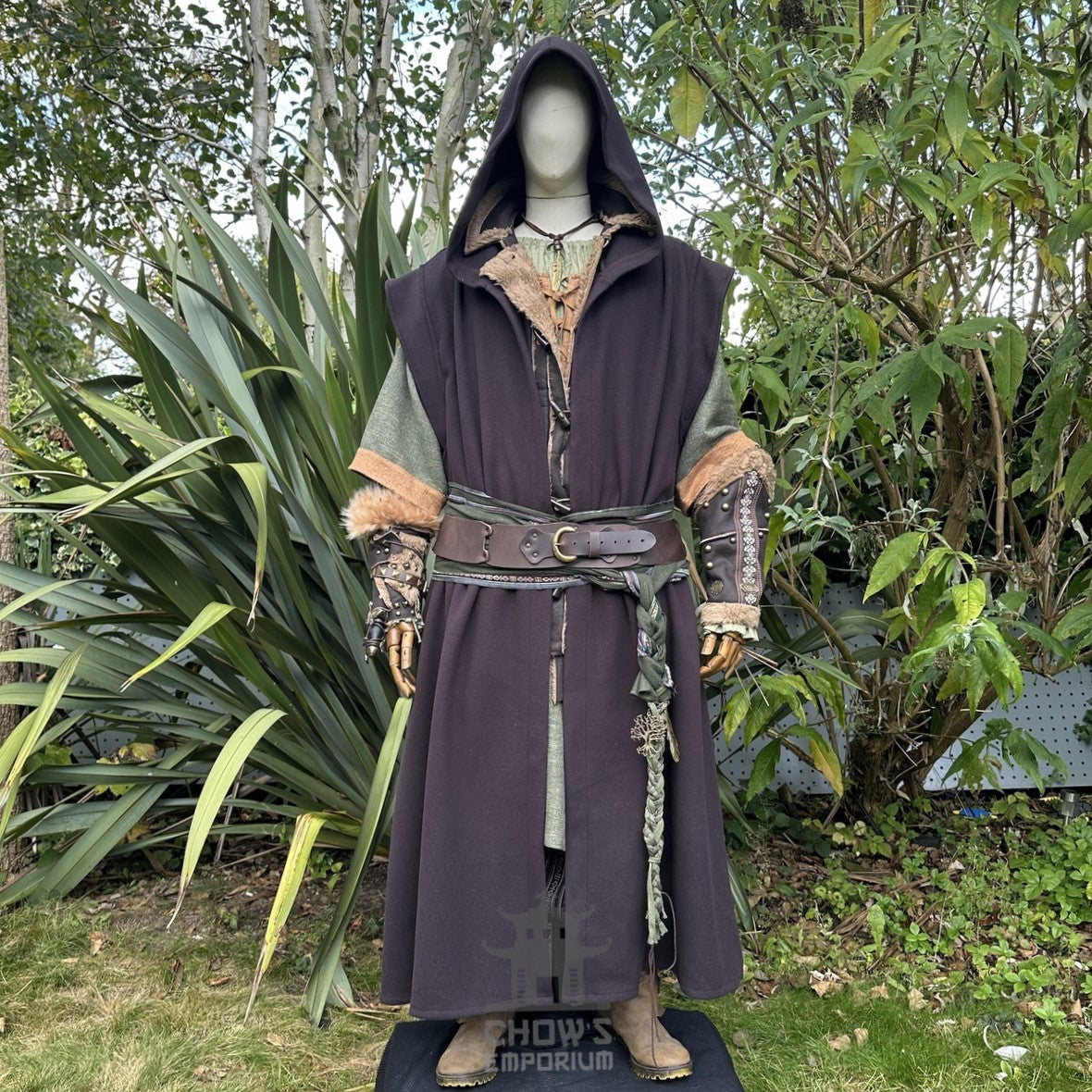 Medieval LARP outfit with fur-trimmed sleeves and detailed vambraces.
