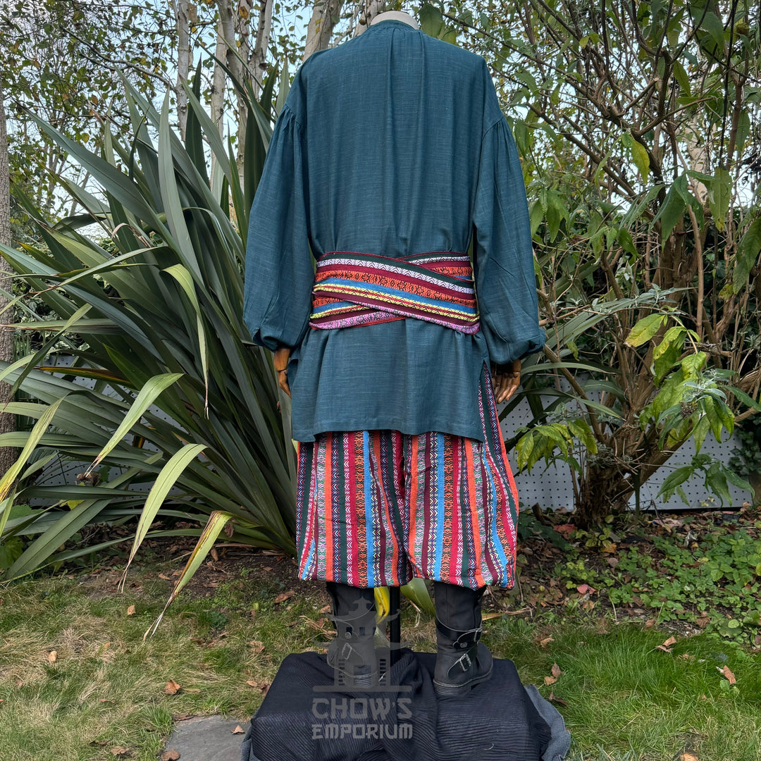 Teal medieval shirt in cotton and linen, rear view, for LARP costumes.