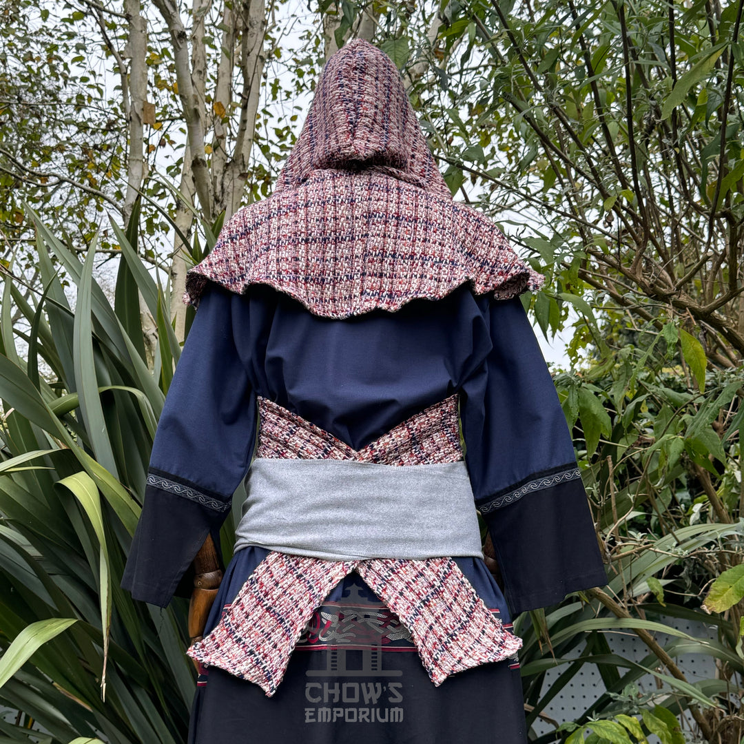 Tricolour wool scarf hood in medieval style, rear view.
