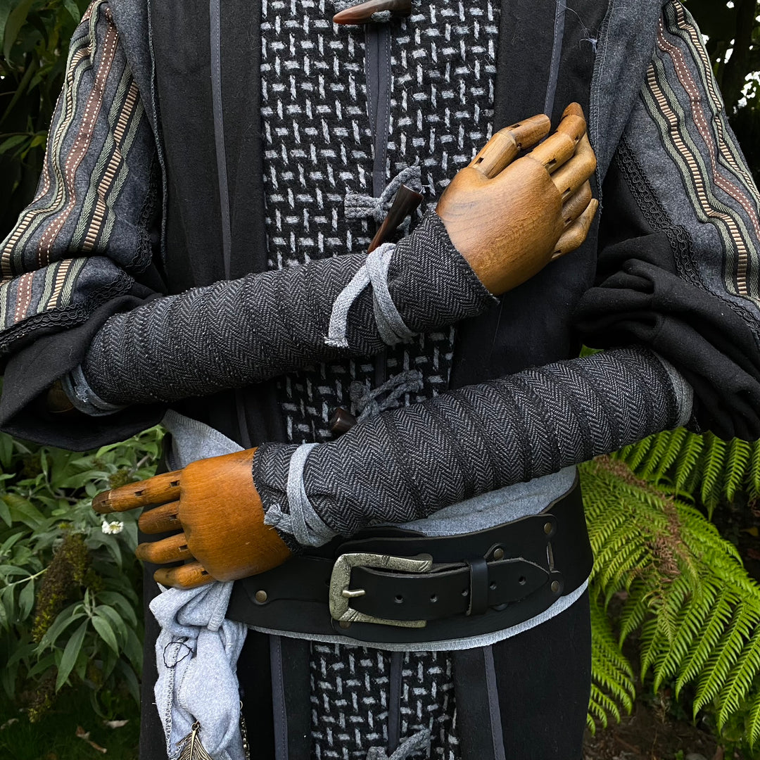 Grey and black herringbone wool wrap set for LARP medieval costumes.