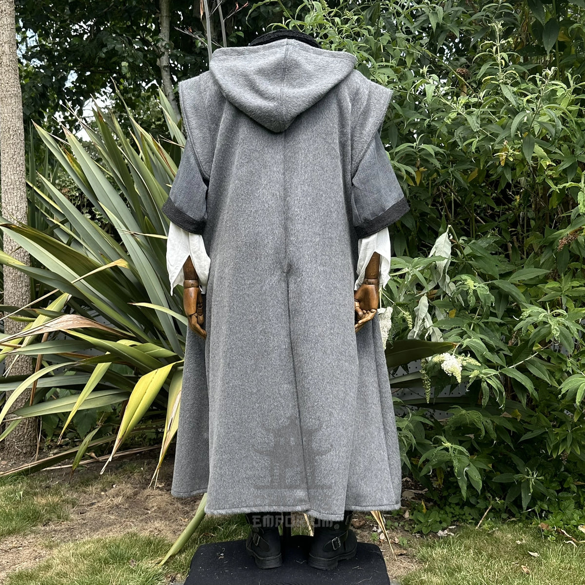 The Ashen Huntsman LARP Outfit - 3+ pieces (Robe, Hood, Sash)