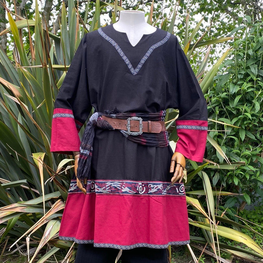 Black and red two-tone Viking tunic for LARP, front view, linen fabric.