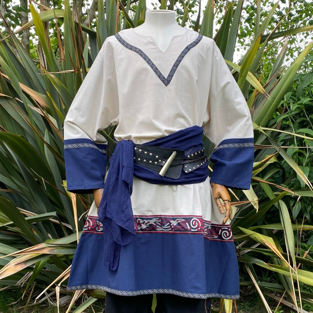 Viking Tunic in Two Tone White and Blue linen cotton with embroidery, for Cosplay, Renaissance.