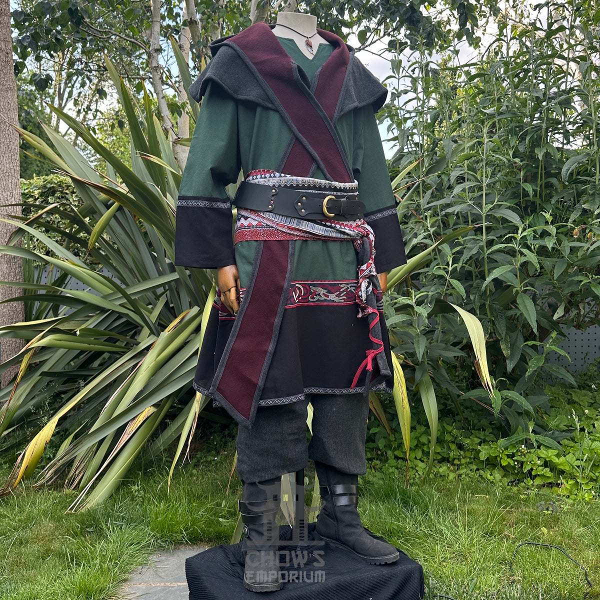 Grey and maroon wool scarf hood in a medieval LARP style outfit.