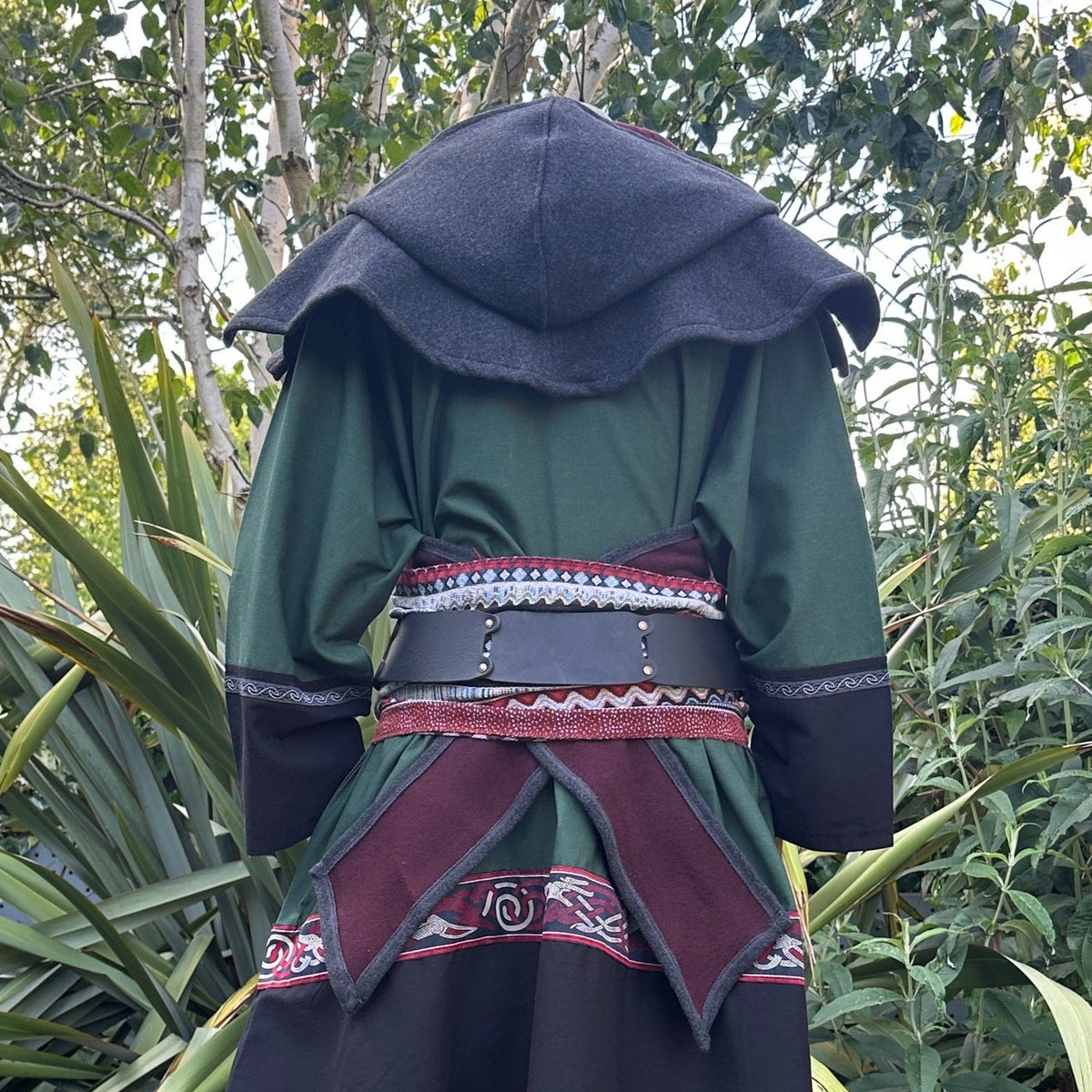 Grey and maroon wool scarf hood, rear view, perfect for medieval LARP.