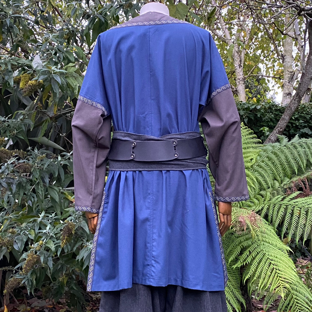 Azure LARP medieval jacket, back view with grey sleeves and black belt.