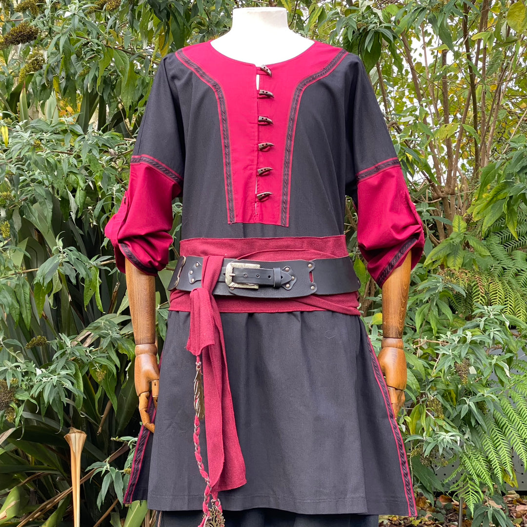 Mannequin in black-red medieval LARP tunic with a detailed belt.