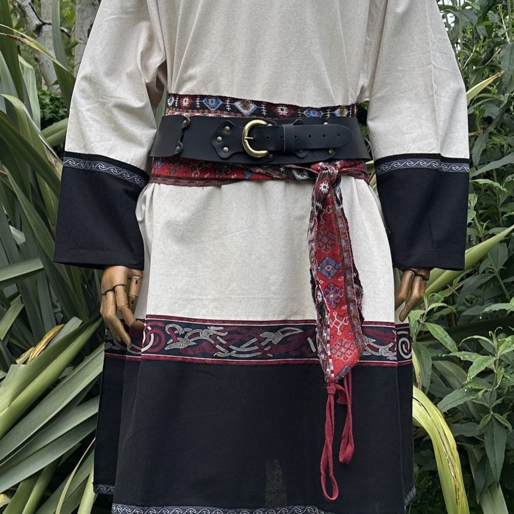 Buffalo leather LARP belt and red Aztec sash on medieval tunic outfit.