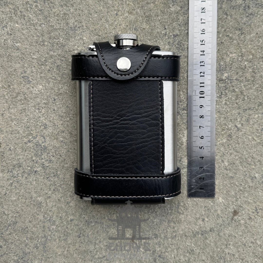 9oz Hip Flask with Leather Holder