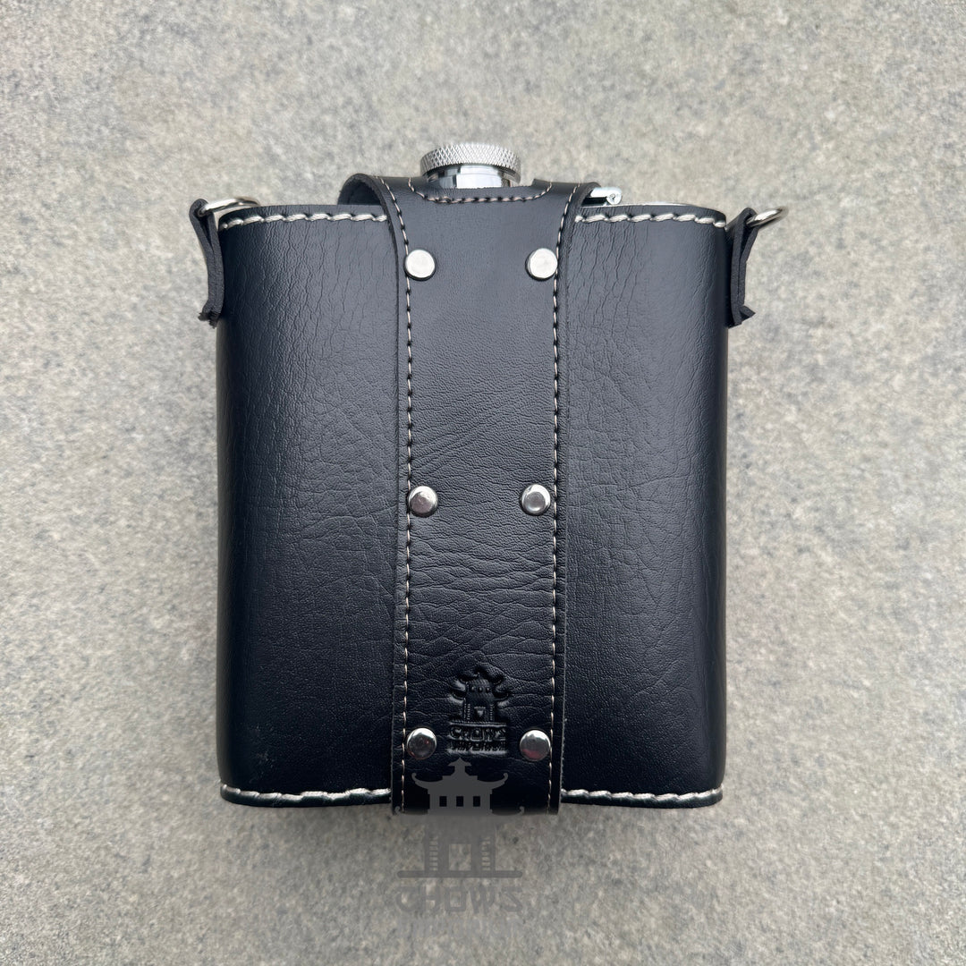 Hip Flask with Mini Flask and Pouches 18oz