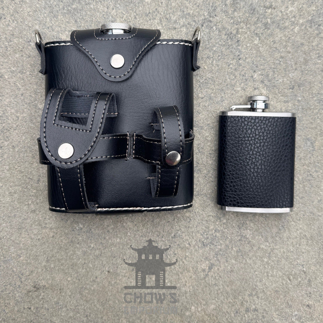 Hip Flask with Mini Flask and Pouches 18oz
