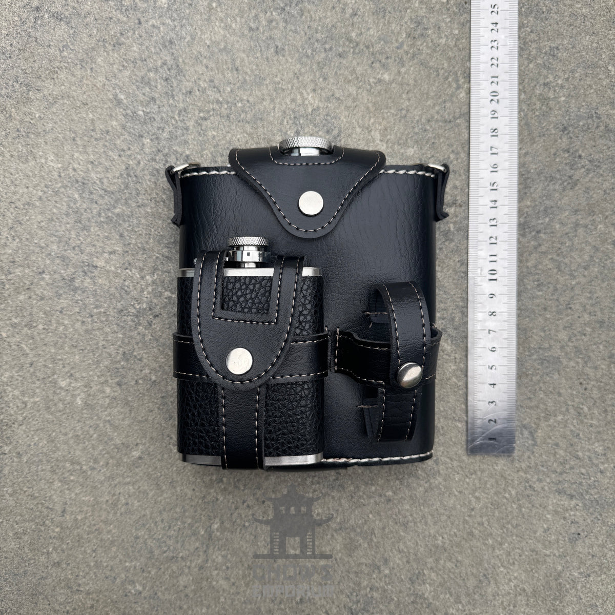 Hip Flask with Mini Flask and Pouches 18oz