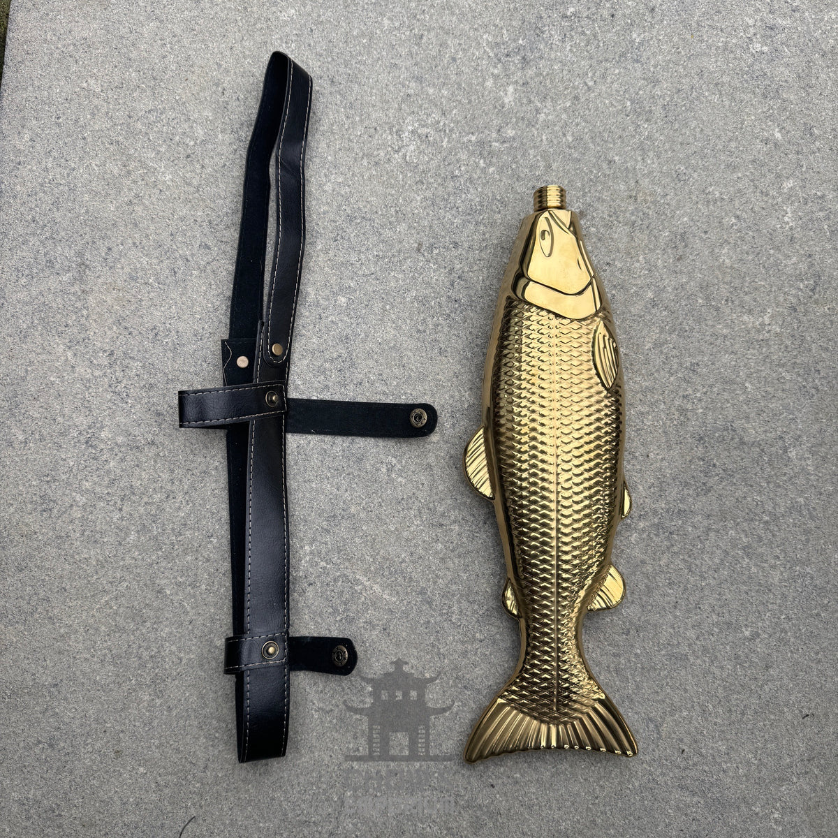 Fish-Shape 18oz Hip Flask with Belt Holder (Gold and Black)
