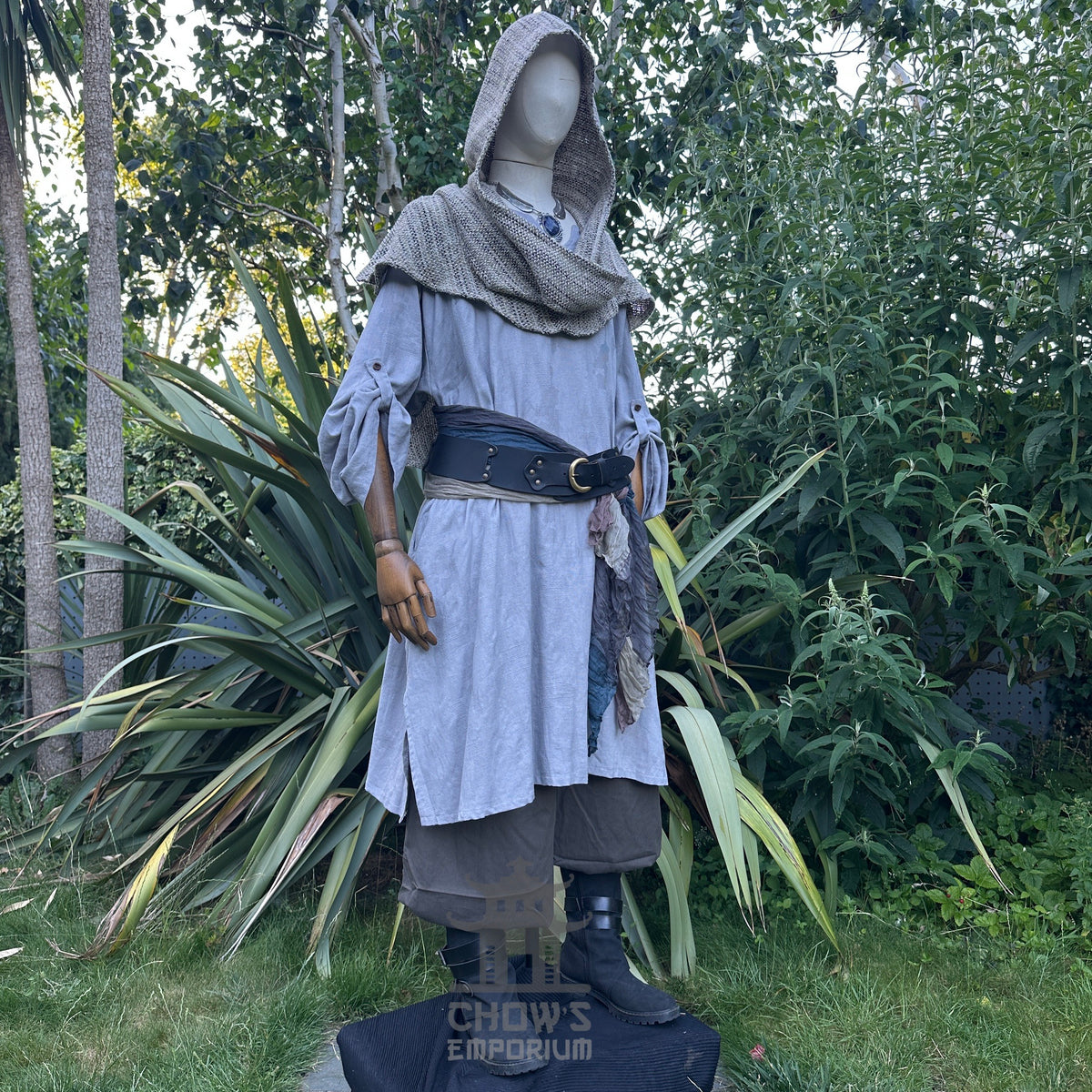 Medieval LARP grey cotton tunic with hood, side view on mannequin.
