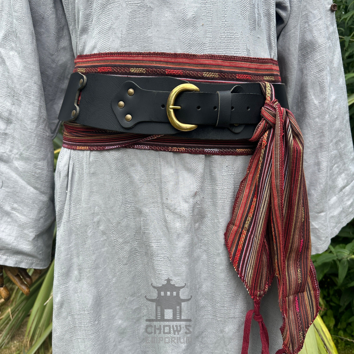 LARP belt and sash set with red autumnal stripes, buffalo leather, front view.