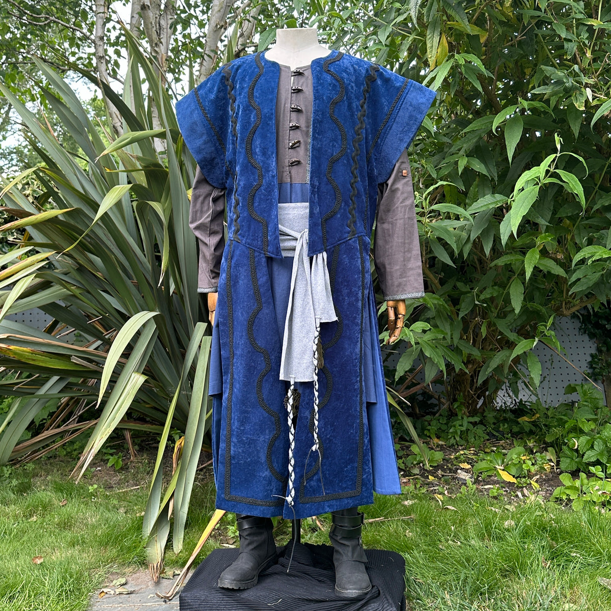 Medieval LARP costume front view, featuring a blue suede-effect panel waistcoat, two-tone cotton.