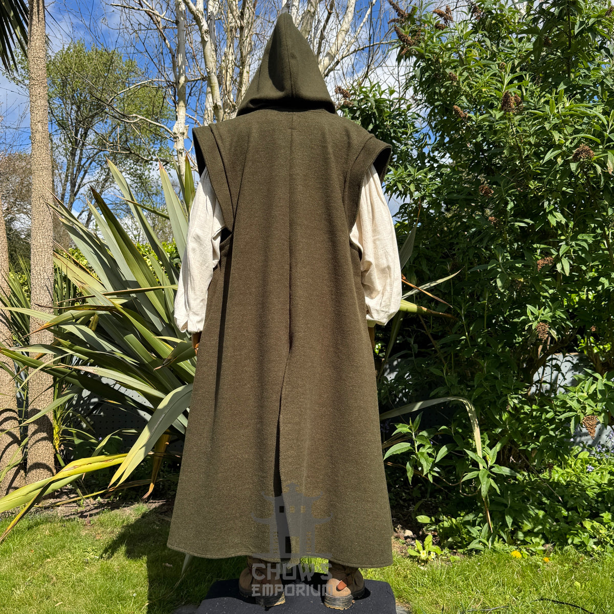 Green Hooded Sleeveless Robe