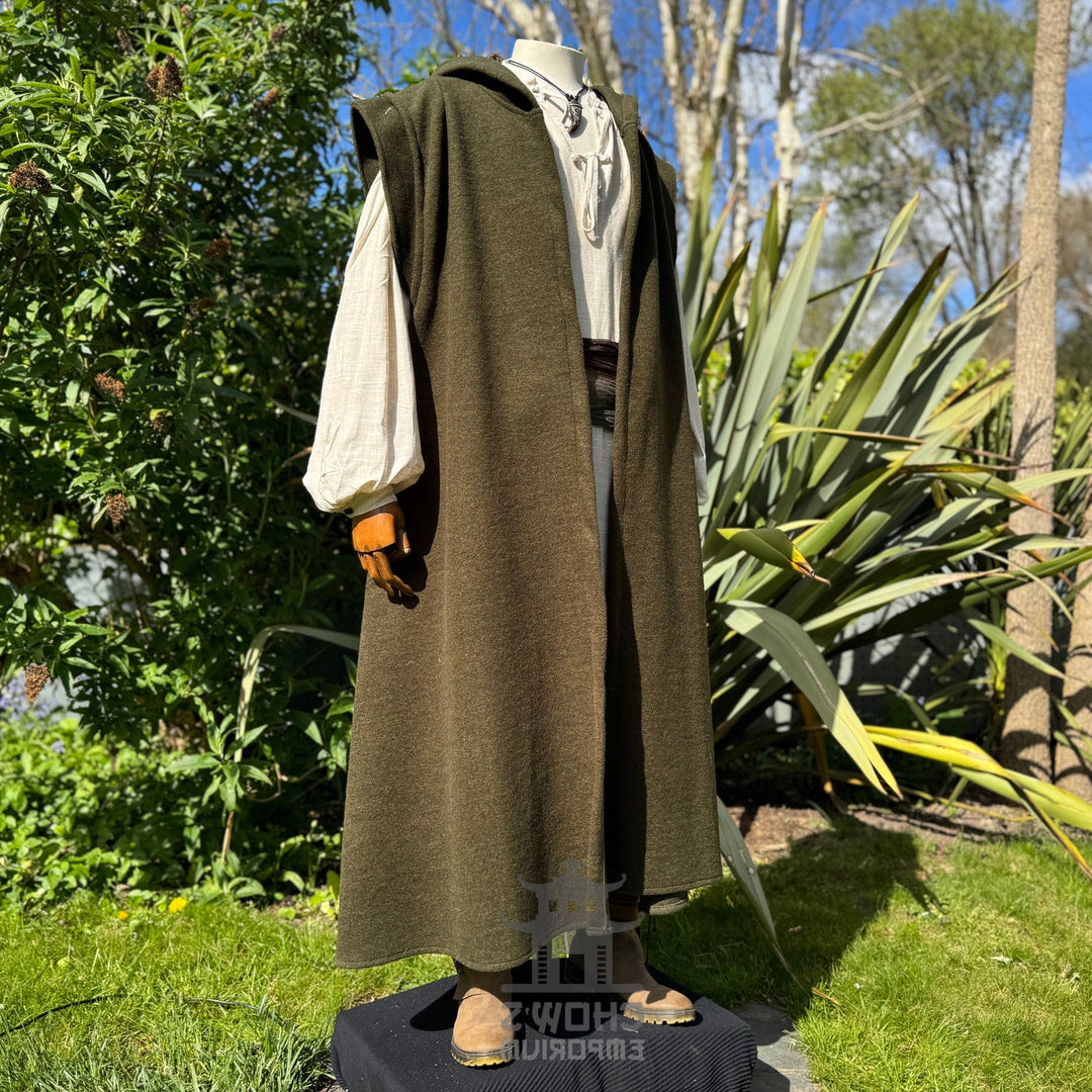 Green Hooded Sleeveless Robe