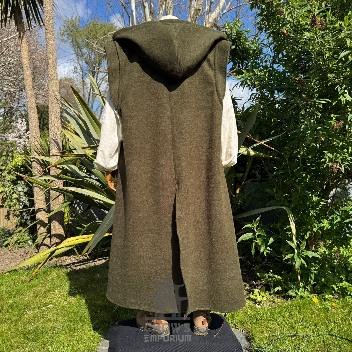 Green Hooded Sleeveless Robe