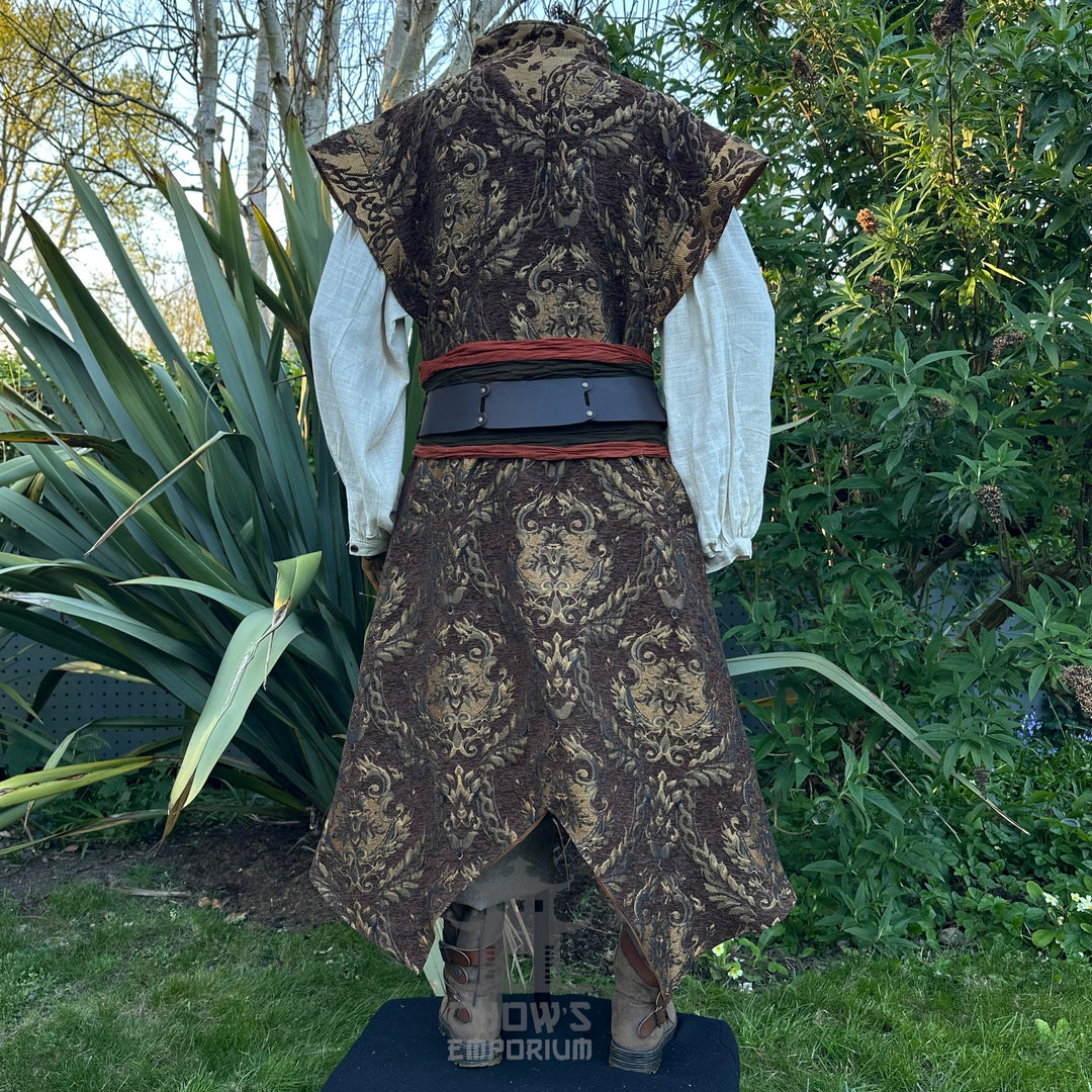 Captain Goldthorn Set, 4+ pieces, Brown &amp; Gold (Waistcoat, Shirt, Sash &amp; Necklace)