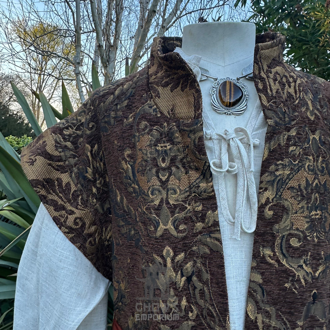 Captain Goldthorn Set, 4+ pieces, Brown &amp; Gold (Waistcoat, Shirt, Sash &amp; Necklace)