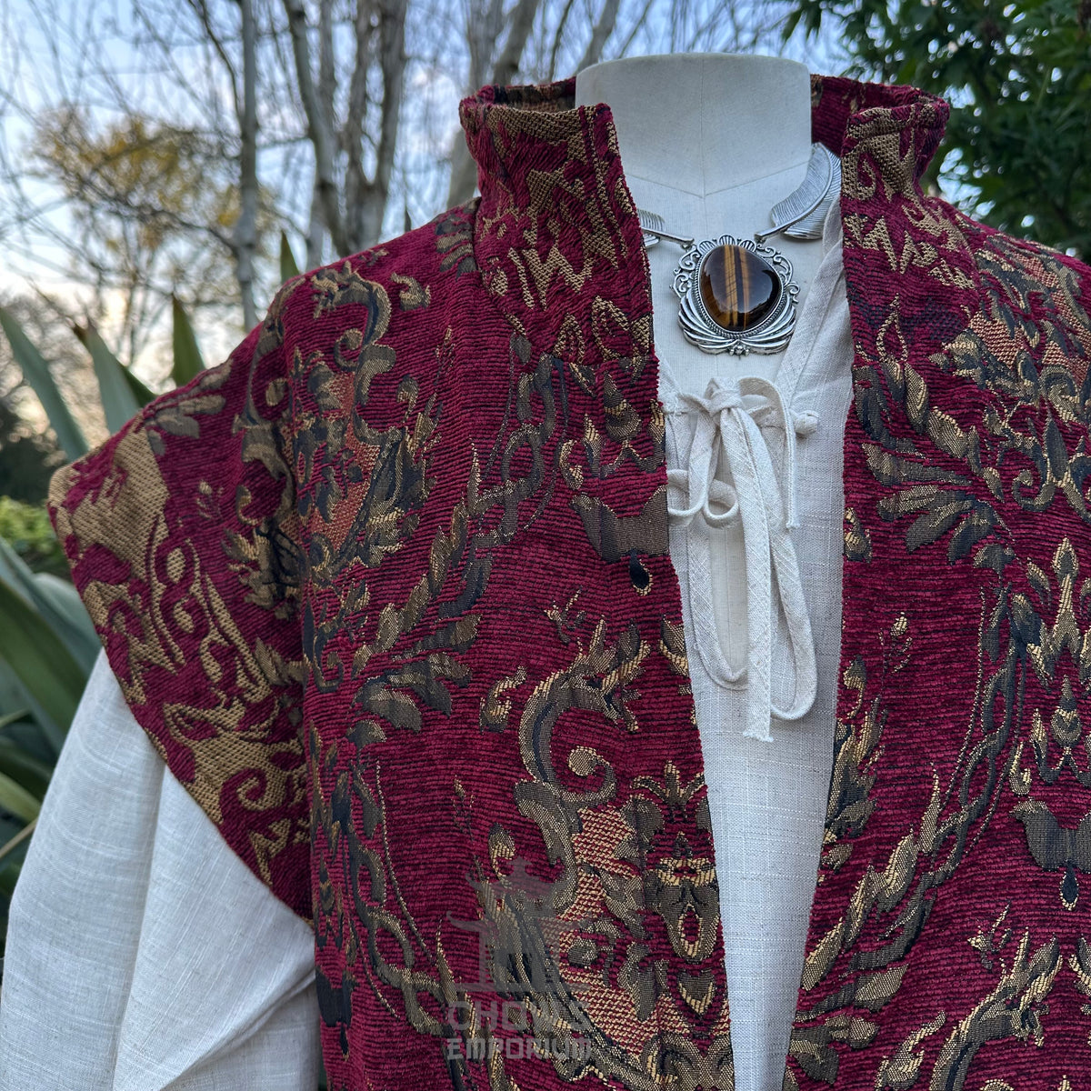 Count Redwyne Outfit Set, 4+ pieces (Waistcoat, Shirt, Sash and Necklace)