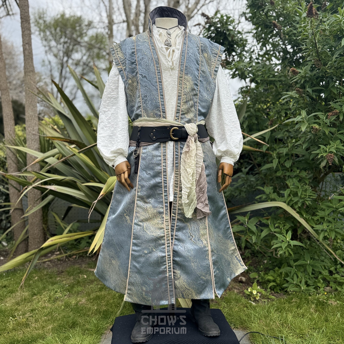Sorcerers Robe in Grey &amp; Gold