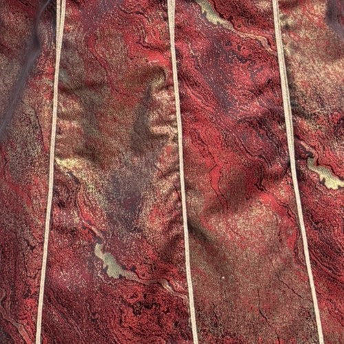 Sorcerers Robe in Red & Gold