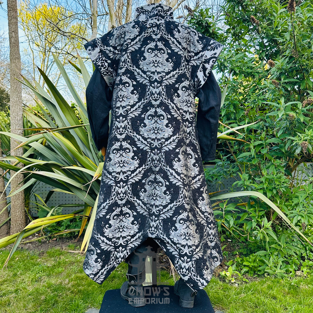 Baron Silverhart Outfit Set, 4+ pieces (Waistcoat, Tunic, Sash and Necklace)