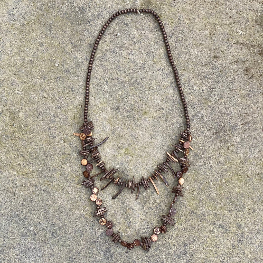 Double-strand tooth-shaped necklace on stone for LARP.