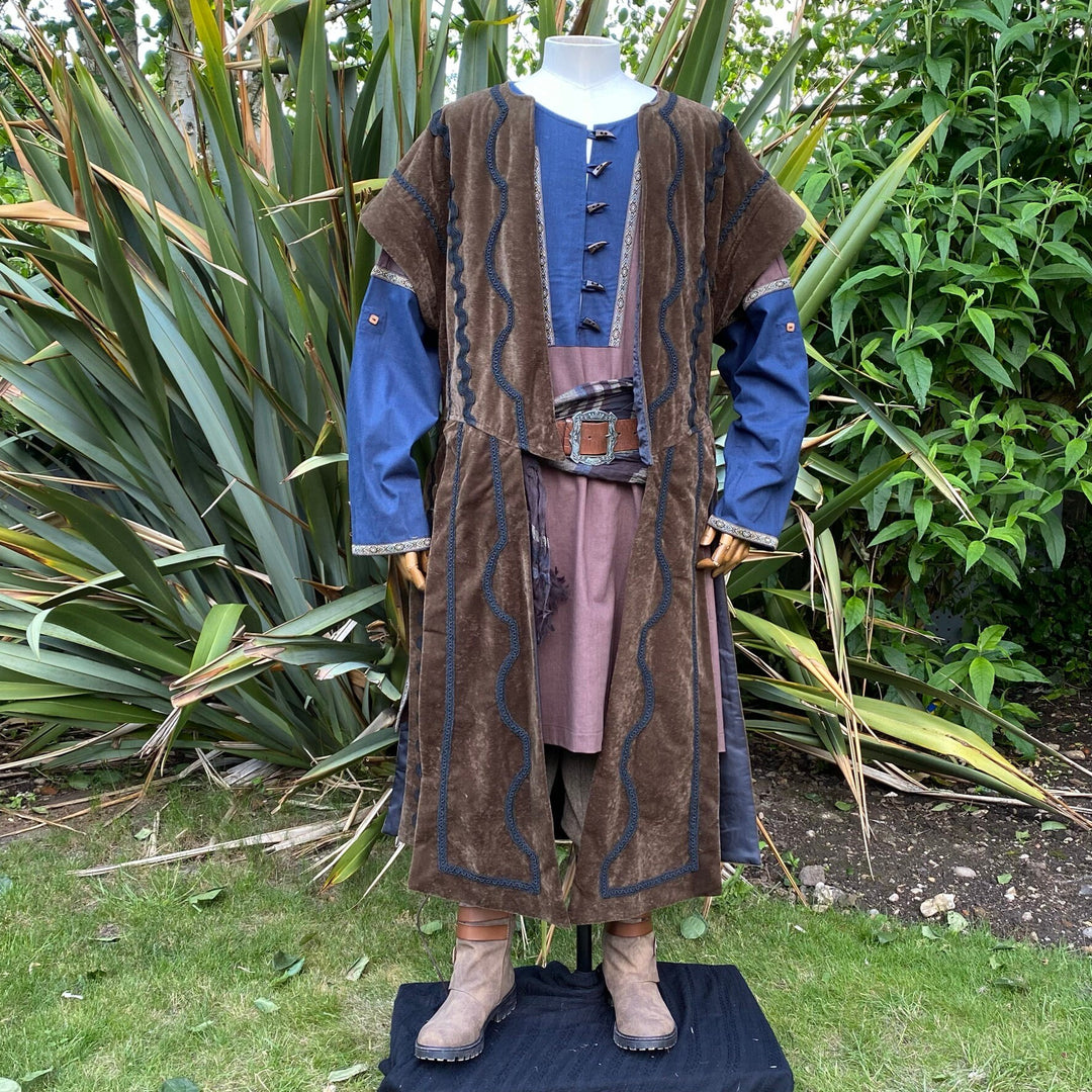 Brown LARP costume with blue tunic, belt detail.