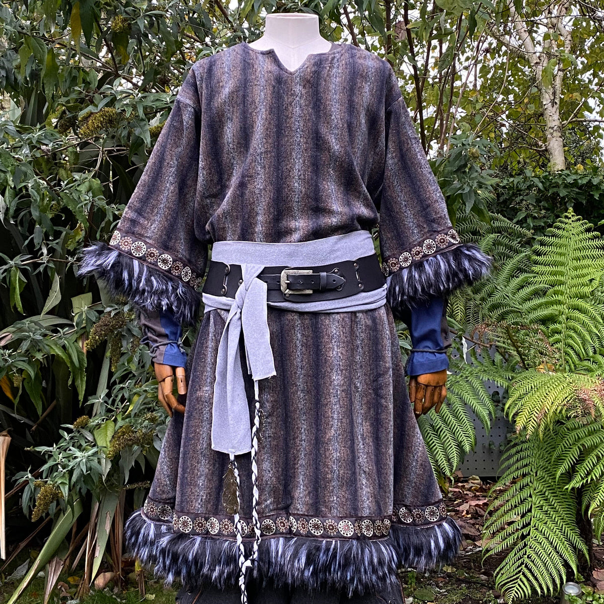 blue grey barbarian fur-trim tunic for LARP.