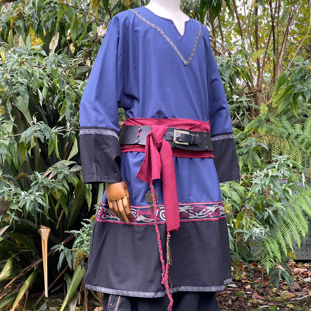 Blue tunic with black trim, red sash, ideal for medieval LARP adventures.