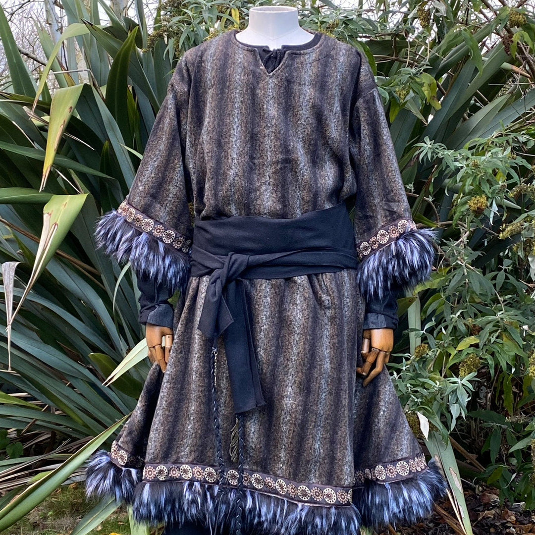 LARP Viking Tunic with Fur trim Brown and Black.