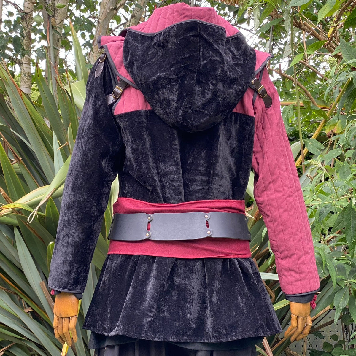 LARP medieval rogue warrior set with black velvet jacket, hood, belt, and maroon sash.