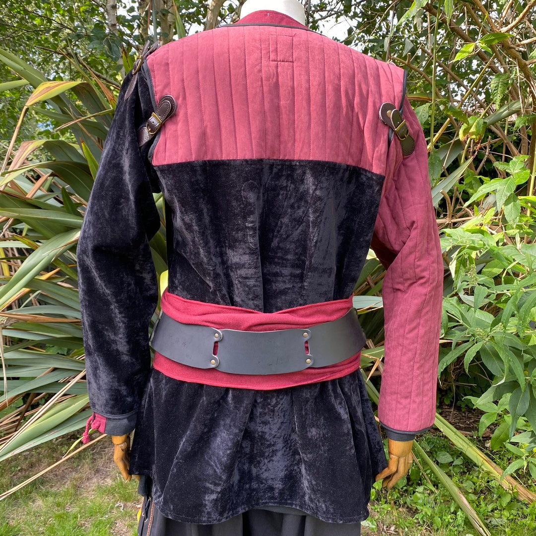 padded medieval jacket in black red with detachable sleeves.