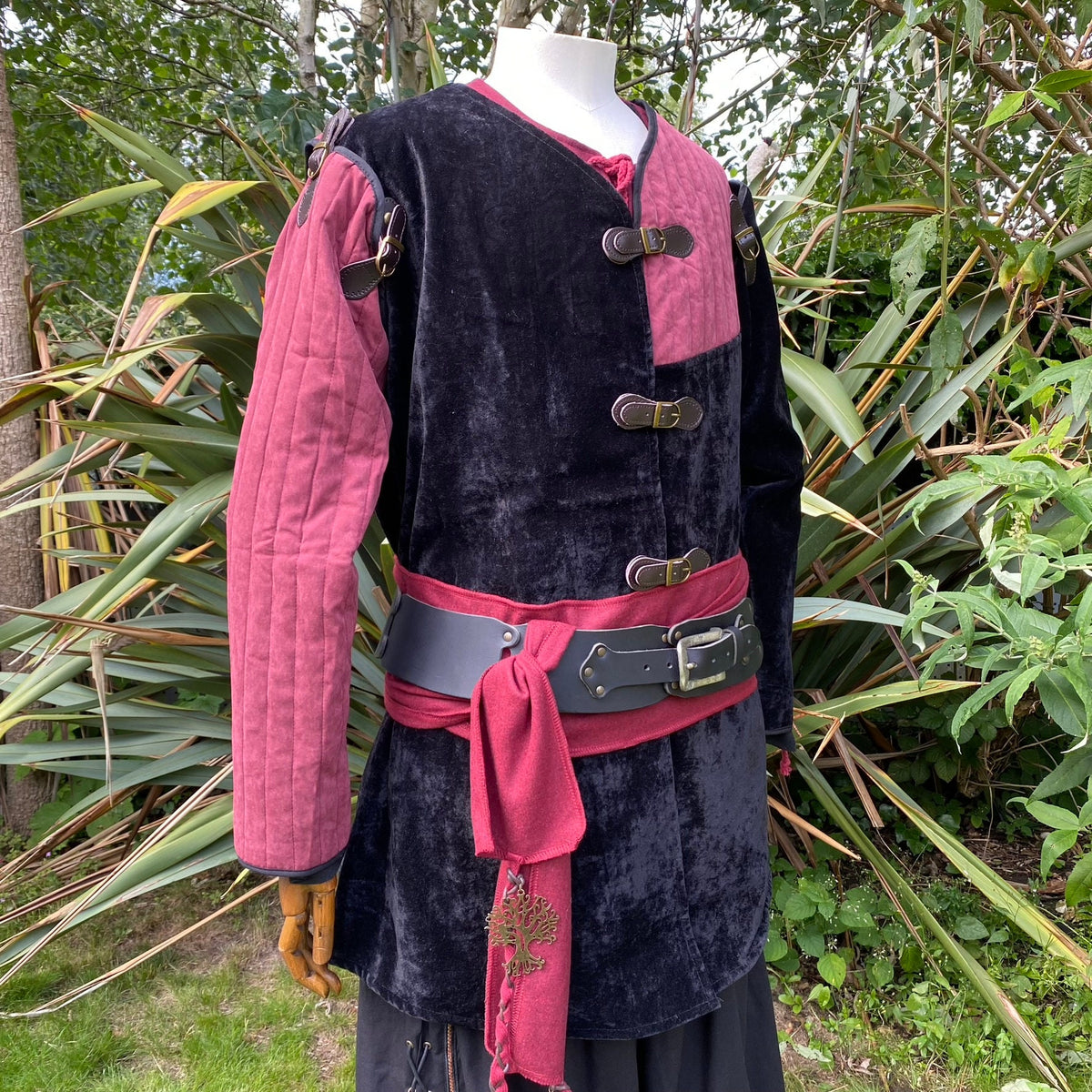 black and red gambeson jacket for fantasy costume with removable arms.