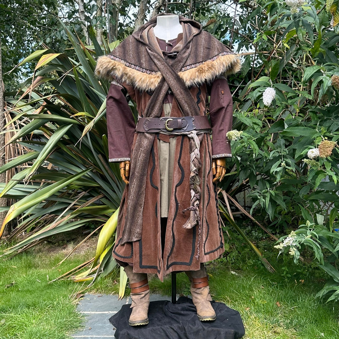 Medieval LARP outfit with fur-trimmed hood and braided belt detail.